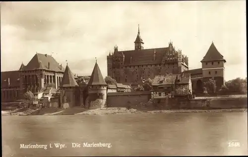 Ak Malbork Marienburg Westpreußen, Blick zur Marienburg