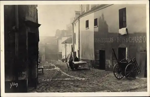 Ak Paris XVIII. Arrondissement Buttes-Montmartre, Impasse Traine, Vue de la Rue Norvins