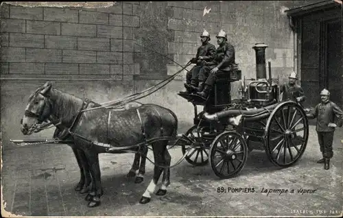 Ak Pompiers, La pompe a vapeur, Feuerwehr, Dampfpumpe, Fuhrwerk