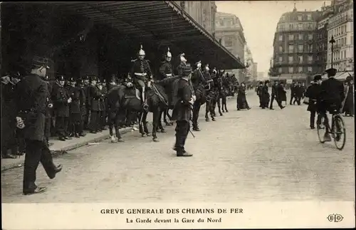 Ak Paris, Greve Generale des Chemins de Fer, La Garde devant la Gare du Nord