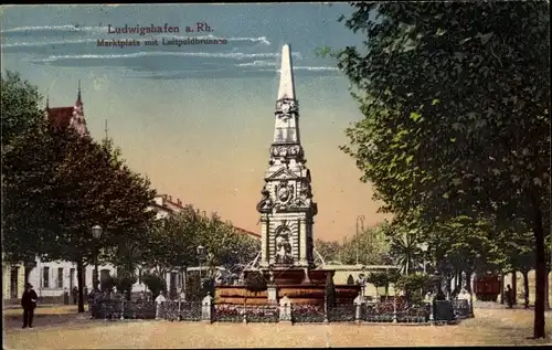 Ak Ludwigshafen am Rhein, Marktplatz mit Luitpoldbrunnen