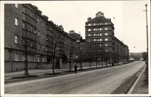 Foto Ak Wien 16, Julirevolte, Straßenpartie, Schreckenstage 15./ 16. Juli 1927