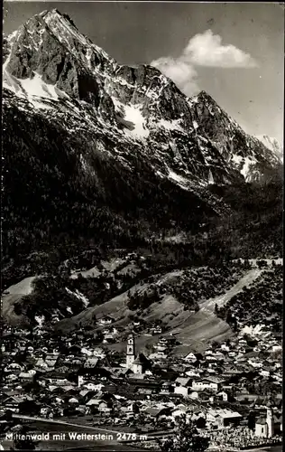 Ak Mittenwald in Oberbayern, Ortsansicht mit Wetterstein