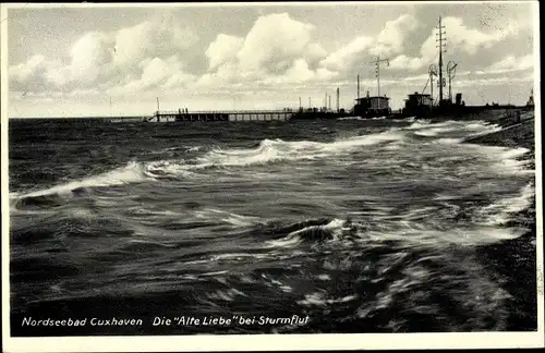 Ak Nordseebad Cuxhaven, "Alte Liebe" bei Sturmflut