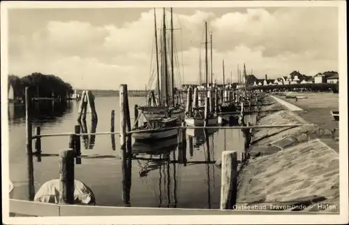 Ak Ostseebad Travemünde Lübeck, Hafen, Boote
