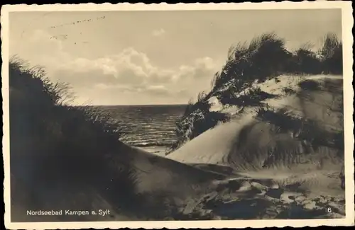 Ak Kampen auf Sylt, Blick durch die Dünen zum Meer