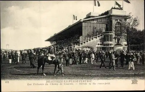 Ak Deauville La Plage Fleurie Calvados, Les Tribunes du Champ de Courses, Pferderennbahn