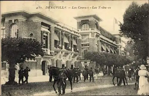 Ak Deauville Calvados, Les Courses, les Tribunes, Pferderennbahn