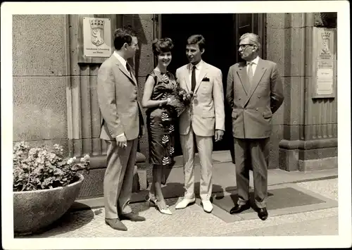 Foto Ak Berlin Schöneberg Friedenau, Fritz Eberhard Kirsch, Gruppenfoto