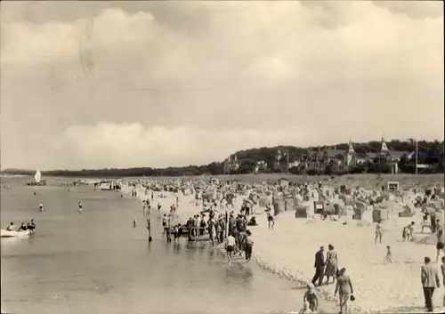 Foto Ak Ostseebad Zinnowitz auf Usedom, Strand