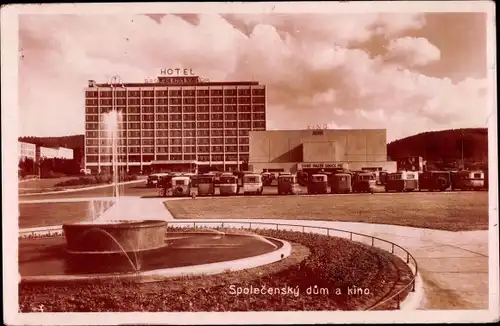 Ak Zlín Gottwaldov in Mähren Region Zlin, Platz der Arbeit