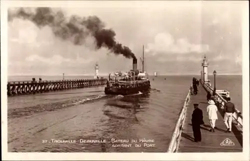 Ak Trouville Deauville Calvados, Bateau du Havre, Sortant du Port, Leuchtturm