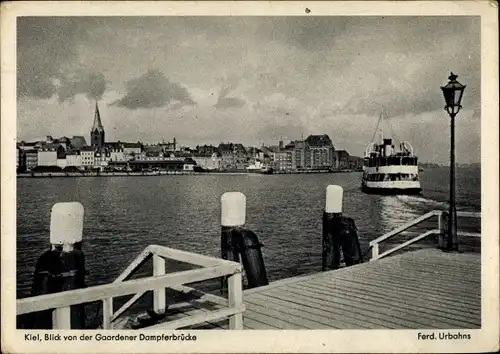 Ak Gaarden Kiel, Blick von der Dampferbrücke zur Stadt