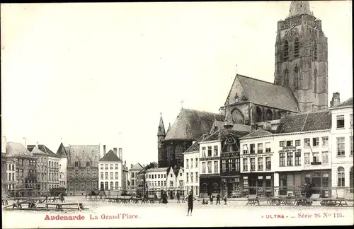 Ak Oudenaarde Audenarde Ostflandern, la Grand Place