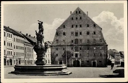 Ak Zittau in Sachsen, Platz Neustadt m. d. Marstall u. d. Herkulesbrunnen