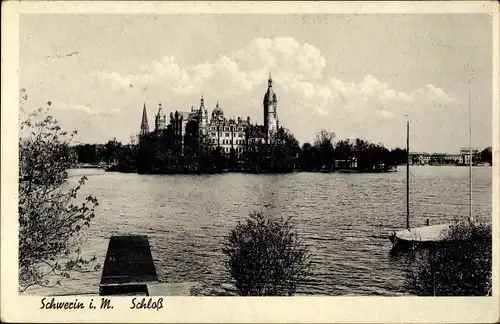 Ak Schwerin in Mecklenburg, Blick auf das Schloss