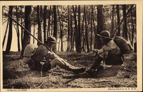 Ak Les Scouts de France, Repos, zwei Pfadfinder