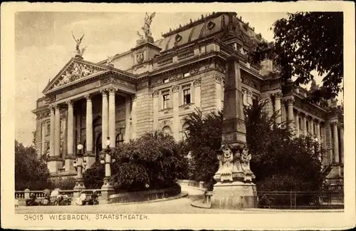 Ak Wiesbaden in Hessen, Staatstheater