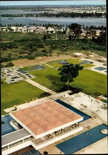 Ak Abidjan Elfenbeinküste, L'Hotel Ivoire, La Piscine et les jardins