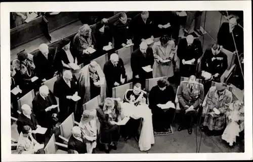 Foto Ak Utrecht Niederlande, Juliana der Niederlande, Bernhard, Taufe von Prinzessin Marijke 1947
