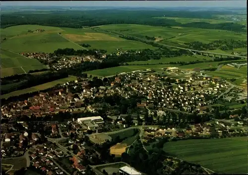 Ak Neuenstadt an der Linde Neuenstadt am Kocher, Luftaufnahme