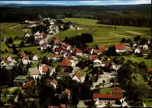 Ak Dobel im Schwarzwald, Totalansicht, Luftaufnahme