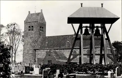 Ak Ureterp Friesland Niederlande, Ned. Herv. Kerk, Friedhof