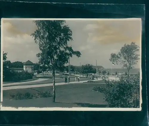 Foto Ostseebad Göhren auf Rügen, Promenade