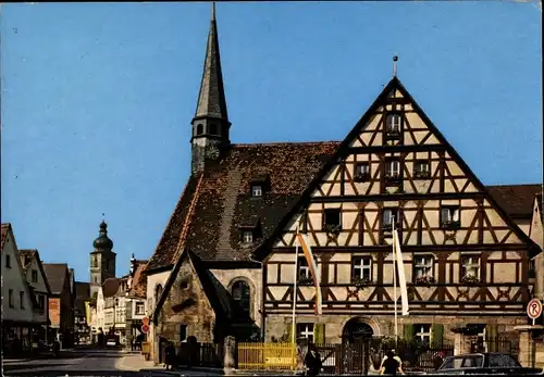 Ak Forchheim in Oberfranken Bayern, Straßenpartie mit Fachwerkhaus, Kirche