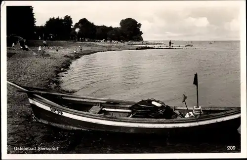 Ak Sierksdorf in Holstein, Ruderboot, Uferpartie