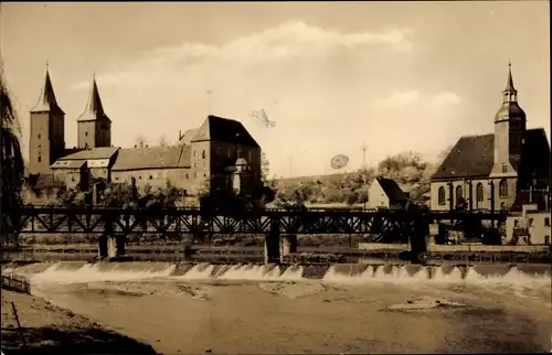 Foto Ak Rochlitz an der Mulde, Ortsansicht, Brücke, Kirche