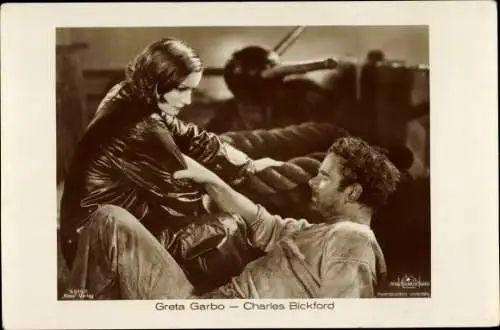 Ak Schauspielerin Greta Garbo, Schauspieler Charles Bickford