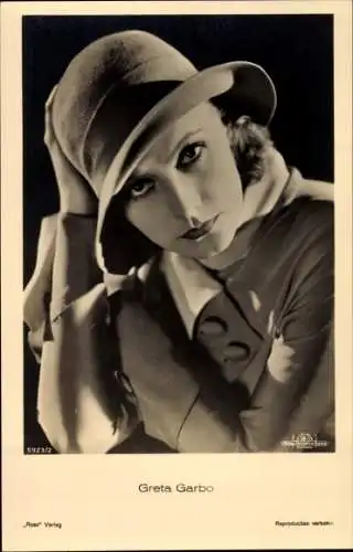 Ak Schauspielerin Greta Garbo, Portrait, Ross 5923/2