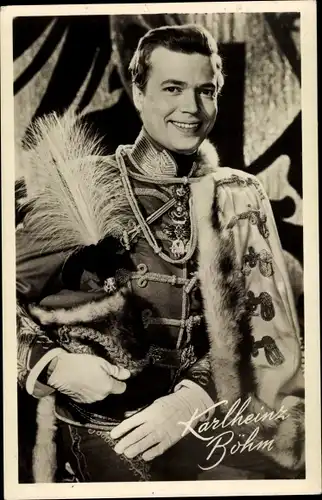 Ak Schauspieler Karlheinz Böhm, Portrait als Kaiser Franz in Husarenuniform