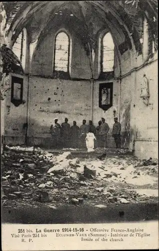 Ak Éclusier Vaux Somme, Offensive Franco-Anglaise, Interieur de l'Eglise, Kriegszerstörungen, I. WK