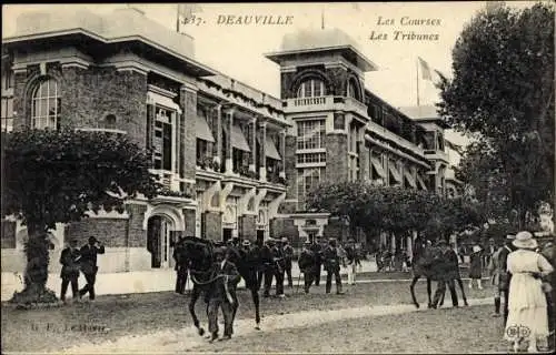 Ak Deauville Calvados, Les Courses, Les Tribunes