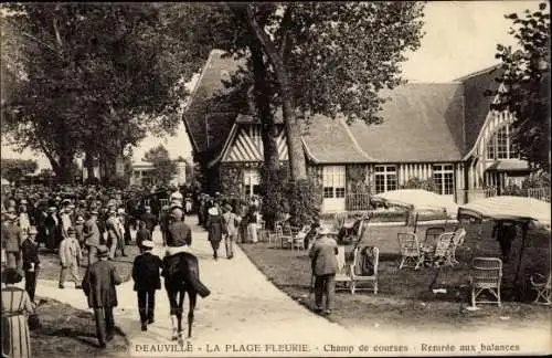 Ak Deauville La Plage Fleurie Calvados, Champ de courses, Rentree aux balances