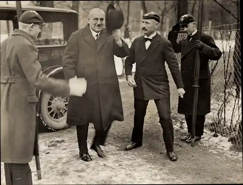 Foto Ruderclub Berolina, Festveranstaltung 1928, Mann, Begrüßung