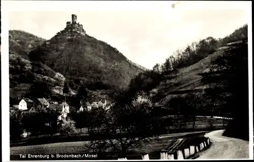 Ak Brodenbach an der Mosel, Blich zur Ehrenburg, Ehrbachtal