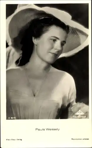 Ak Schauspielerin Paula Wessely, Portrait mit Hut