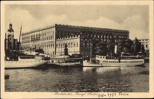 Ak Stockholm Schweden, Kungl. Slottet, Schloss, Dampfer