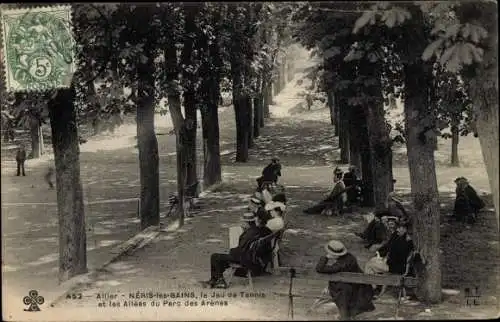 Ak Néris les Bains Allier, Le Jeu de Tennis, Allees du Parc des Arenes