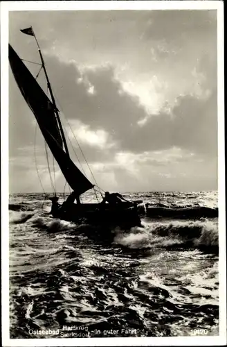 Ak Haffkrug Scharbeutz Ostholstein, In guter Fahrt, Sierksdorf, Segelboot