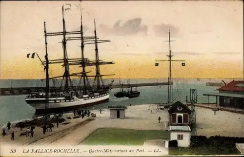 Ak La Pallice Rochelle Charente Maritime, Quatre Mats sortant du Port