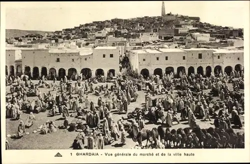 Ak Ghardaia Algerien, Gesamtansicht über den Markt zur Stadt