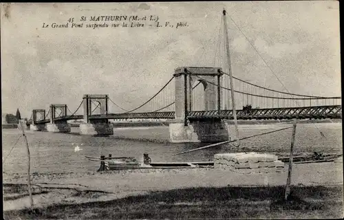 Ak Saint Mathurin Maine et Loire, Le Grand Pont suspendu sur la Loire