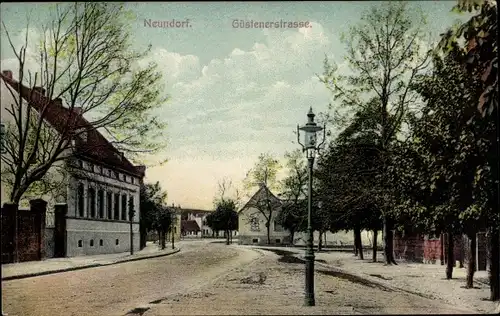 Ak Neundorf in Anhalt Staßfurt im Salzlandkreis, Güstener Straße