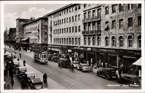 Ak Mannheim in Baden, Neue Planken, Geschäftshäuser, Straßenbahn, Autos