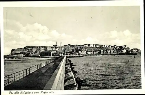 Ak Nordseeinsel Helgoland, Blick vom Hafen aus