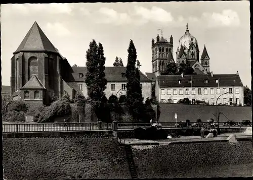 Ak Neuss am Rhein, Zeughaus, Münster